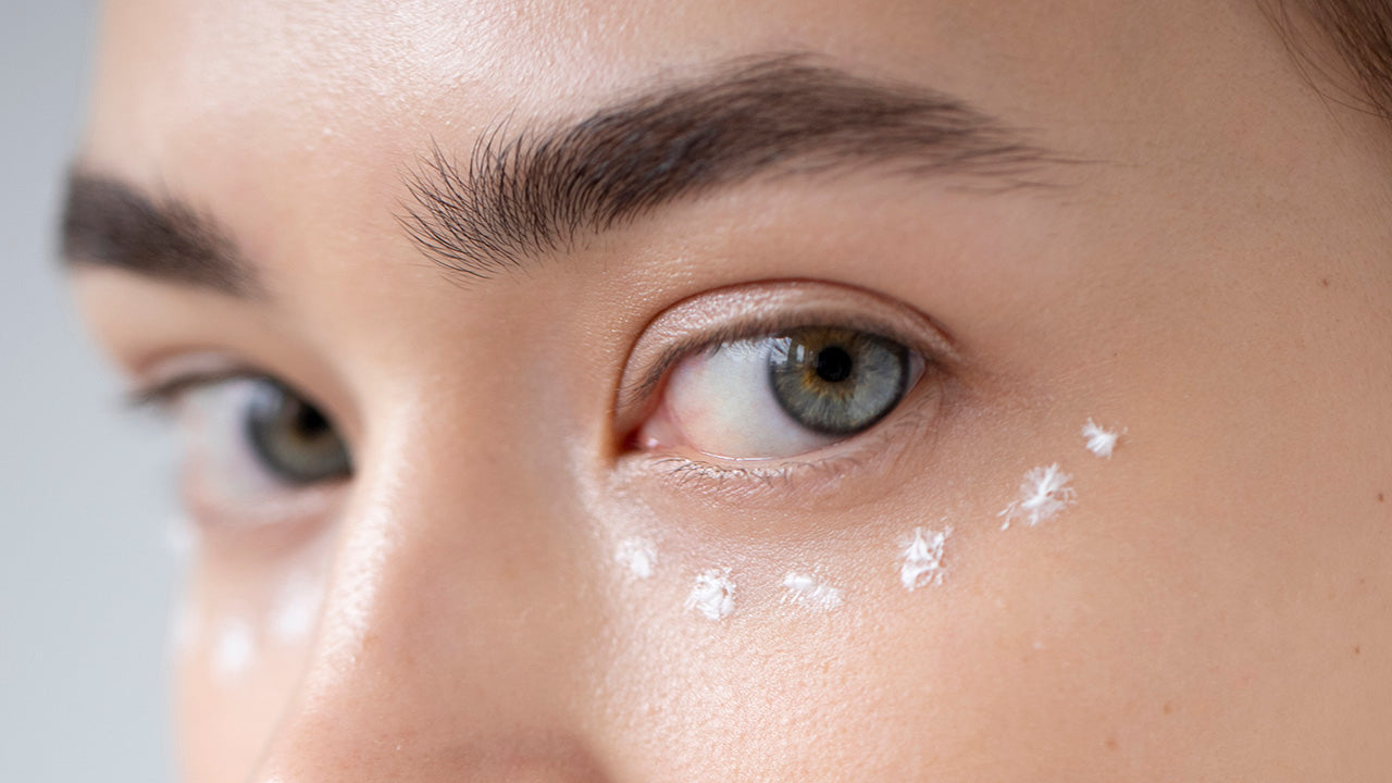 怕長肉芽不敢擦眼霜?「眼膜」還是「眼霜」好?一分鐘讀懂差異